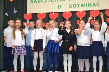 DzNau25-23