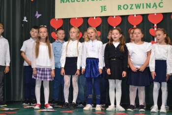 DzNau25-28